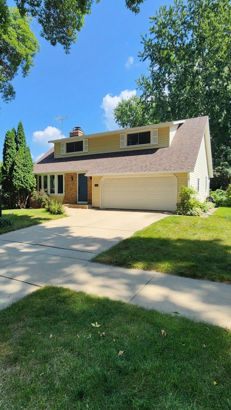 2032 13th Ave NW, Rochester, MN 55901
