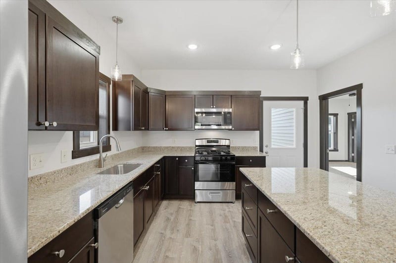 1785 Morning Glory Dr, River Falls, WI 54022