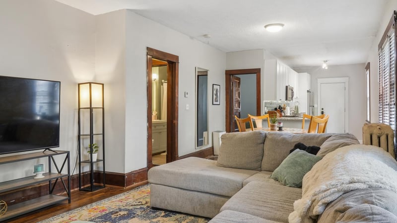 3024 Pleasant Ave, Minneapolis, MN 55408