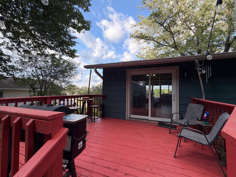 689 E Lake Blvd, Winona, MN 55987