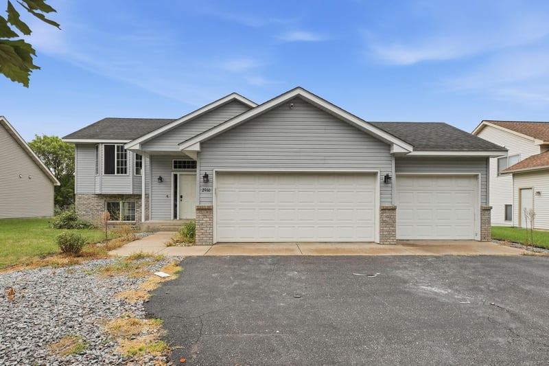 2910 Crescent Ridge Trl, Saint Cloud, MN 56301