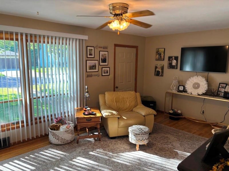 128 S Morrison Ave, Jackson, MN 56143