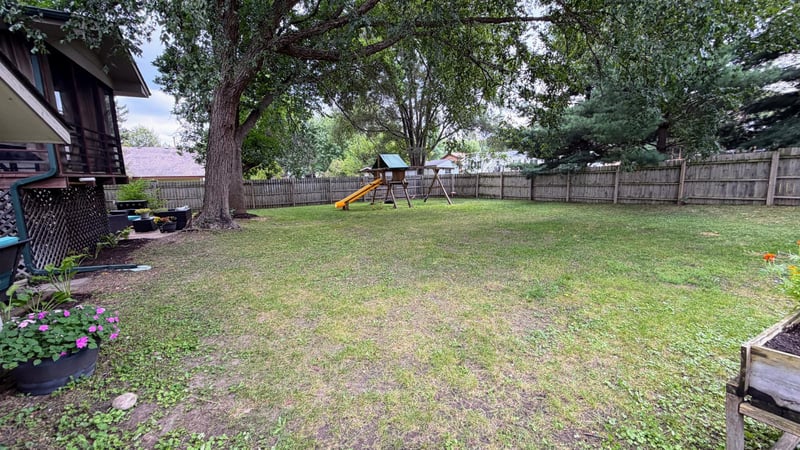 828 Fremont St E, Northfield, MN 55057