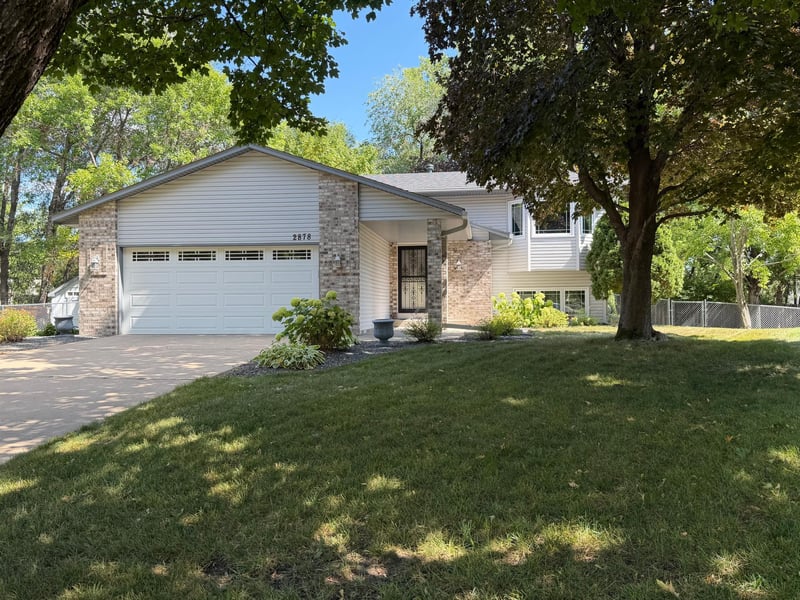 2878 117th Ln NW, Coon Rapids, MN 55433
