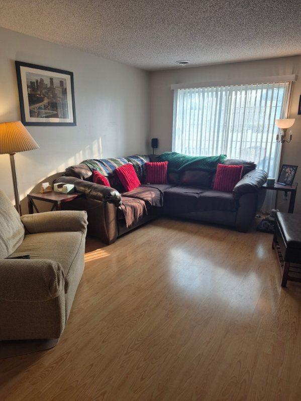 1833 Southcross Dr W #2202, Burnsville, MN 55306