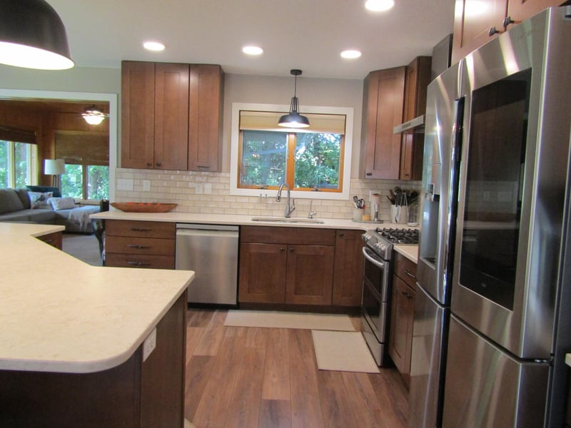 1409 Oak Dr, Montevideo, MN 56265