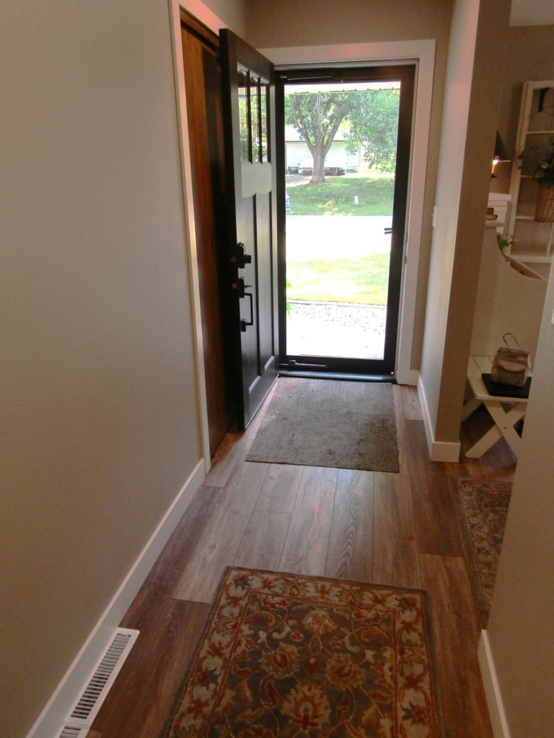 1409 Oak Dr, Montevideo, MN 56265