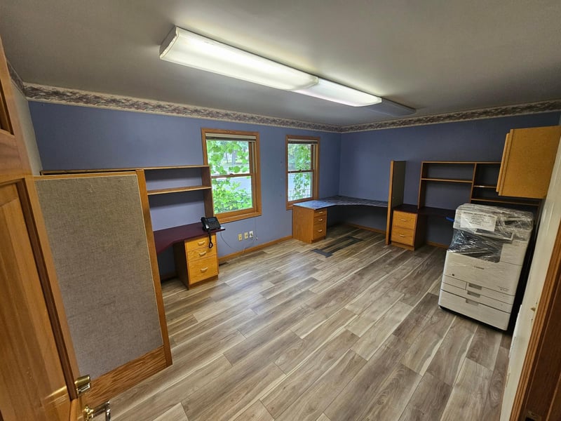1994 E Rum River Dr S, Cambridge, MN 55008