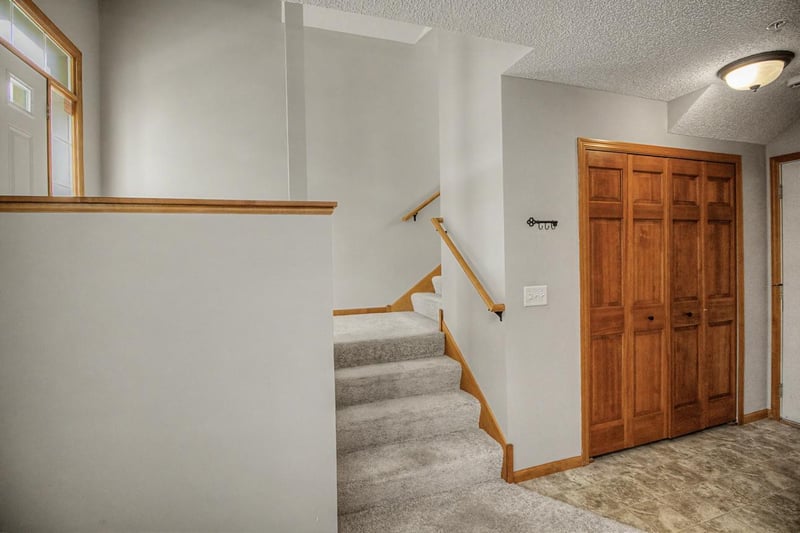 3721 Hazel Trl #A, Woodbury, MN 55129