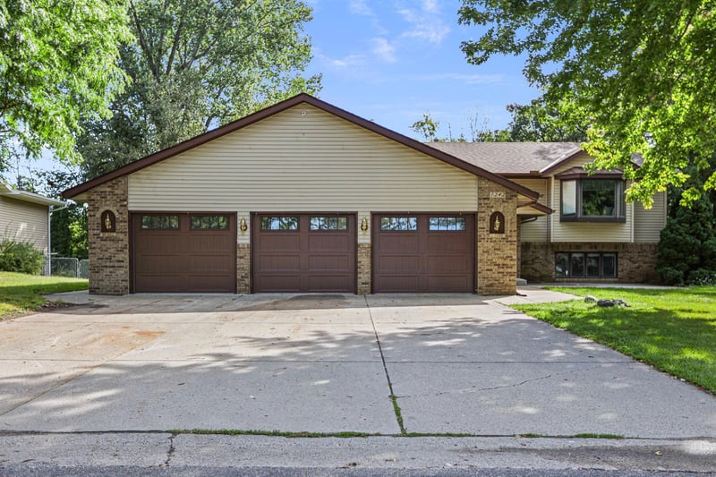 1242 Aldrich Way, Faribault, MN 55021