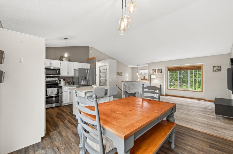 157 Corrinne Dr, Big Lake, MN 55309
