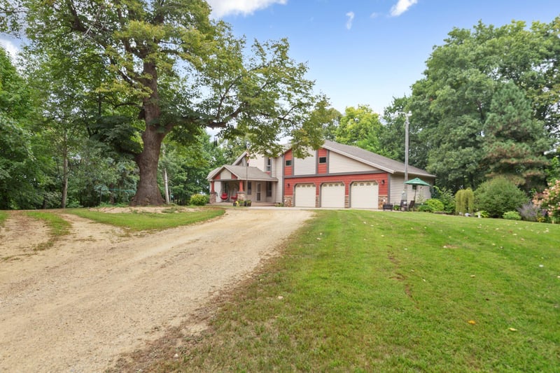 22101 County Road 13, New Ulm, MN 56073