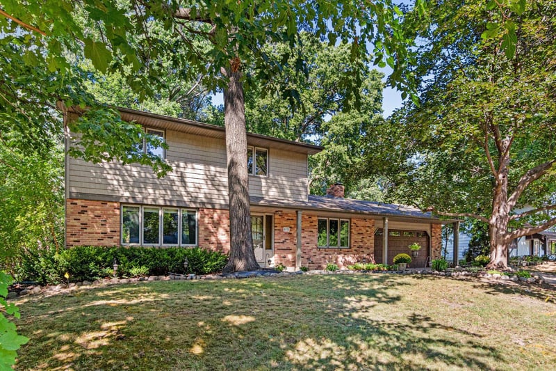 4035 Quaker Ln N, Plymouth, MN 55441