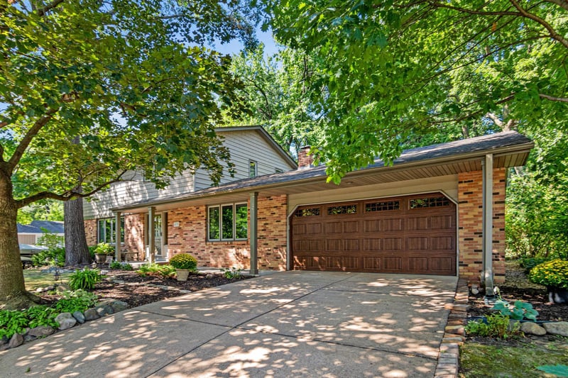 4035 Quaker Ln N, Plymouth, MN 55441