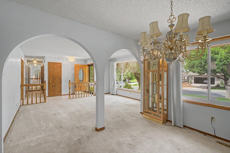 13901 92nd Pl N, Maple Grove, MN 55369
