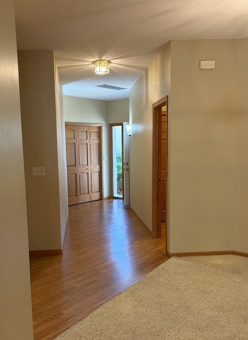 1823 Bohmbach Dr, Red Wing, MN 55066