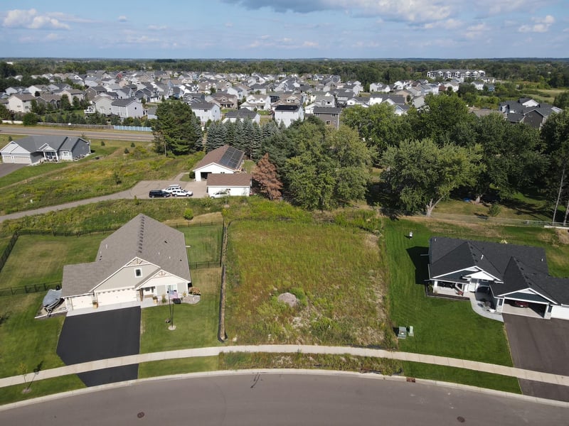6664 Heritage Ave, Lino Lakes, MN 55038