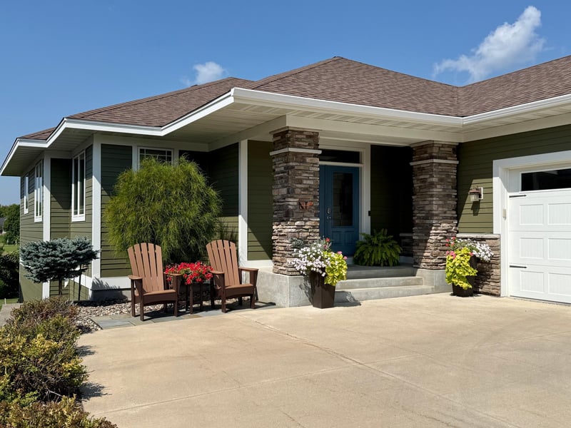 680 Indigo Ln, Northfield, MN 55057