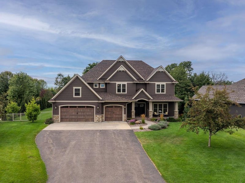 4766 S Oakwood Hills Pw, Eau Claire, WI 54701