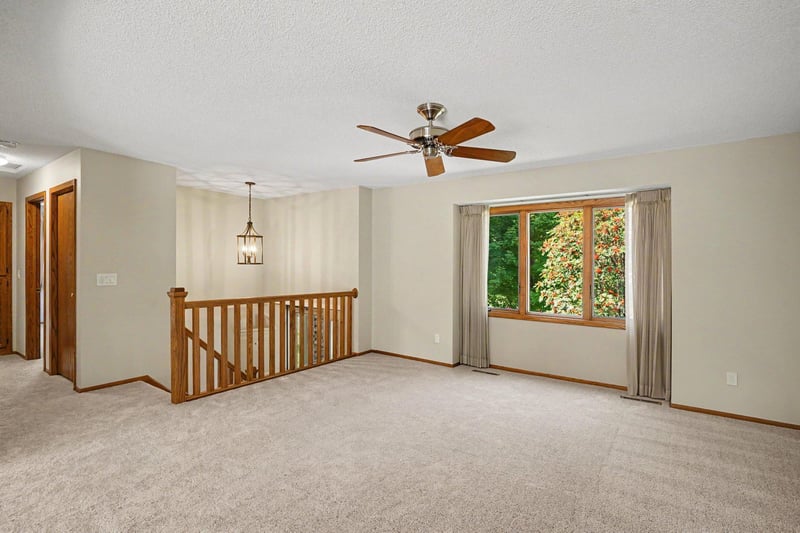 5624 Pascal St, Shoreview, MN 55126