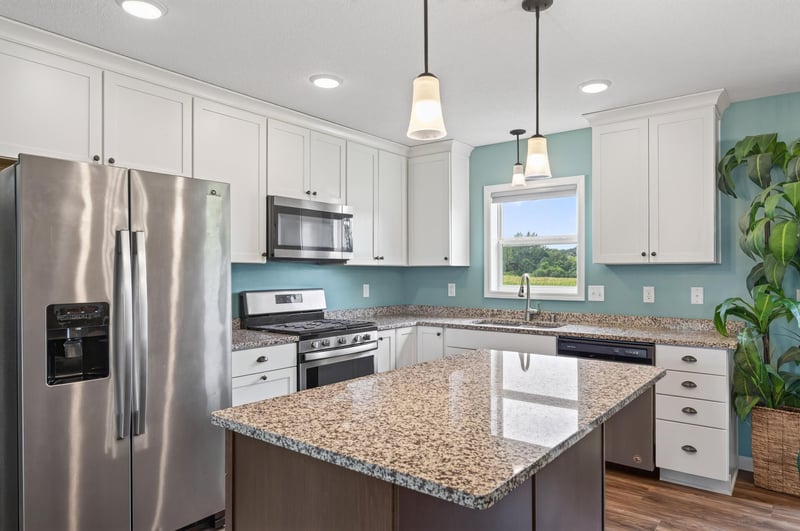 1405 Carlson Dr, Isanti, MN 55040