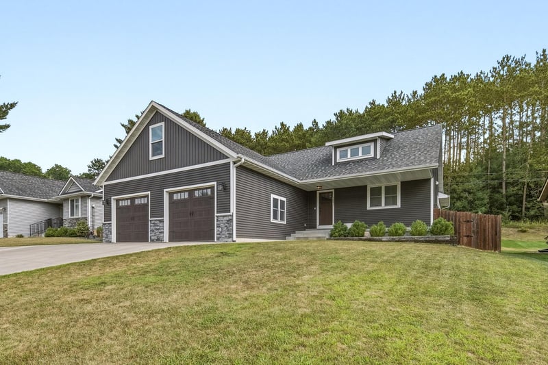 1201 Andover Ave, Eau Claire, WI 54703