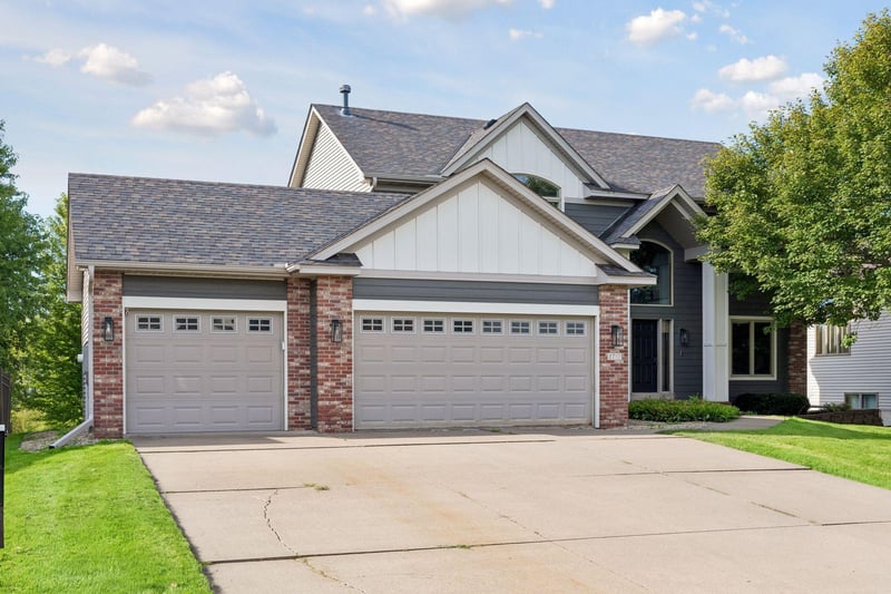 2717 87th Trl N, Brooklyn Park, MN 55443