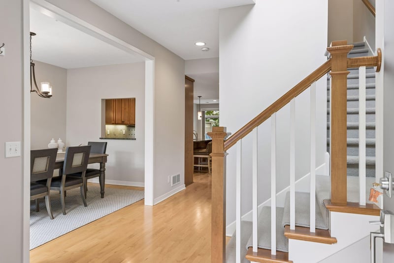 533 Willoughby Way W, Minnetonka, MN 55305