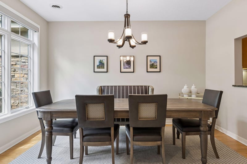 533 Willoughby Way W, Minnetonka, MN 55305
