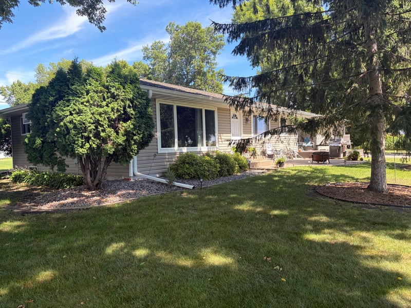 202 4th St, Kerkhoven, MN 56252