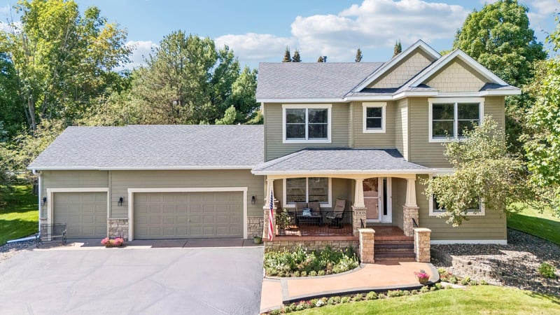 1008 Eagle Ridge Ct, Stillwater, MN 55082