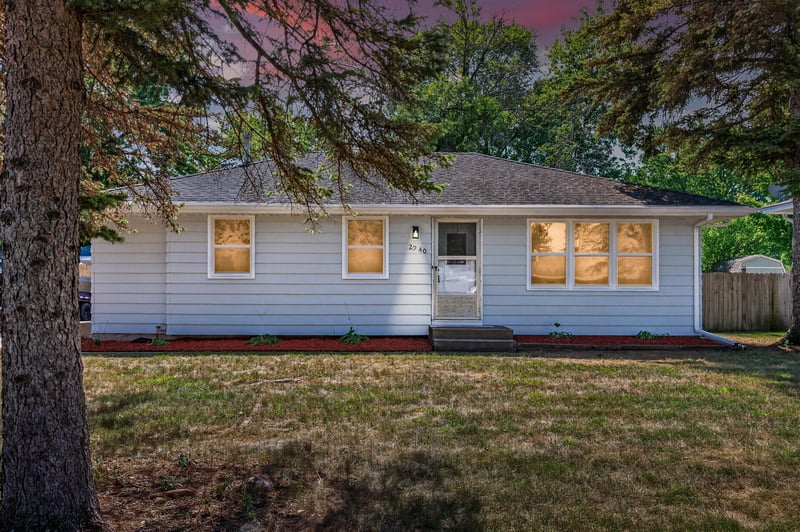 2940 115th Ave NW, Coon Rapids, MN 55433