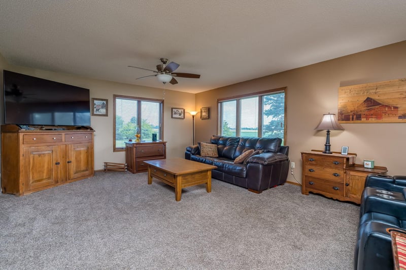 35851 County Road 104, Saint James, MN 56081