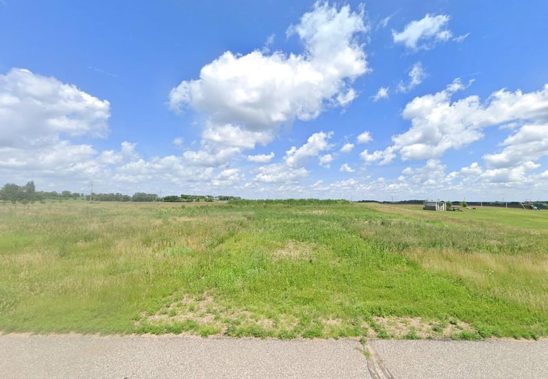 10723 Marty View Cir, Kimball, MN 55353