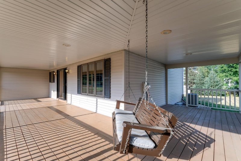 8160 Neal Ave N, Stillwater, MN 55082