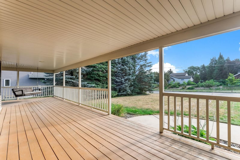 8160 Neal Ave N, Stillwater, MN 55082