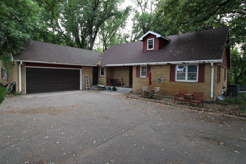 543 5th Ave NE, Melrose, MN 56352