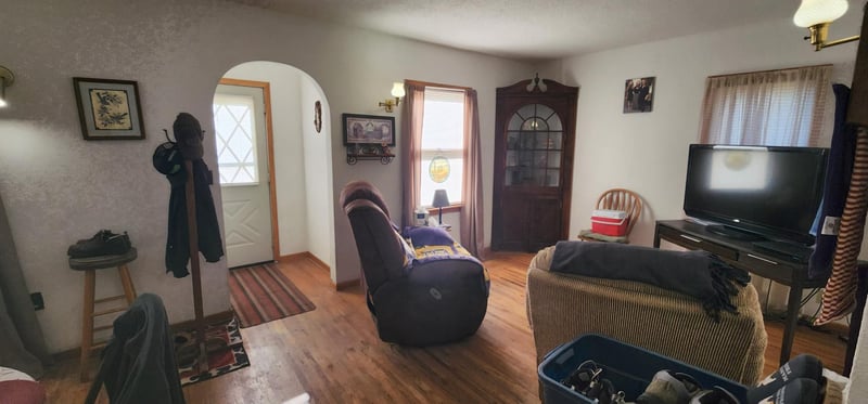 400 Short Line Ave, Sunburg, MN 56289