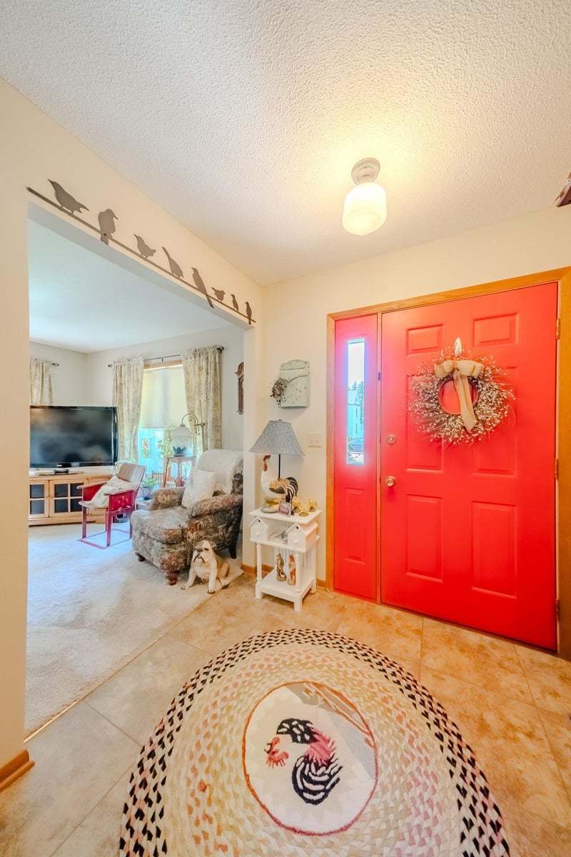 304 3rd St NE, Little Falls, MN 56345