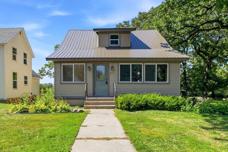 234 1st Ave NW, Elbow Lake, MN 56531