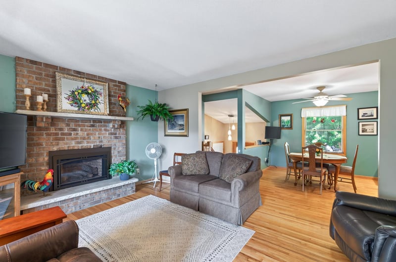 10657 Verdin St NW, Coon Rapids, MN 55433