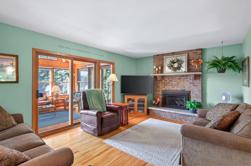 10657 Verdin St NW, Coon Rapids, MN 55433