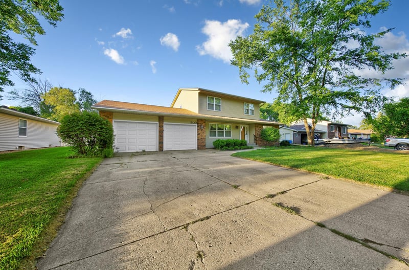 800 16th St SE, Owatonna, MN 55060
