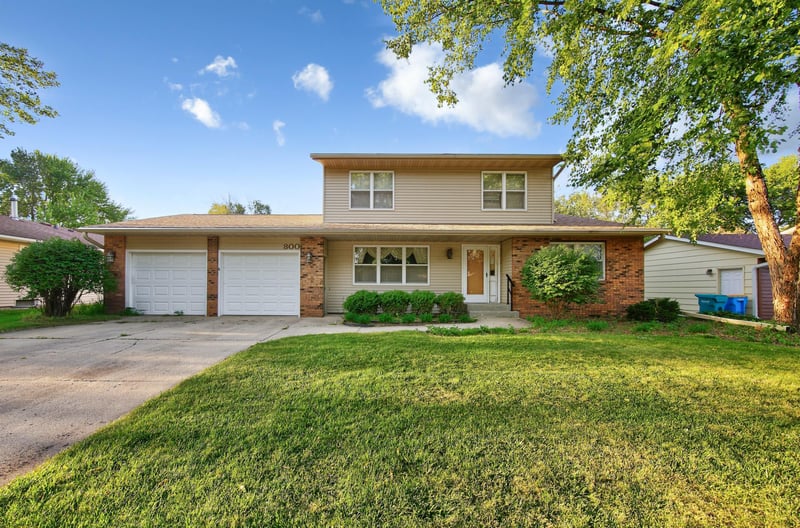 800 16th St SE, Owatonna, MN 55060