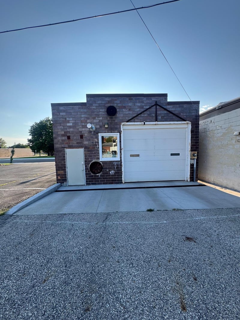 212 2nd St NW, Waseca, MN 56093