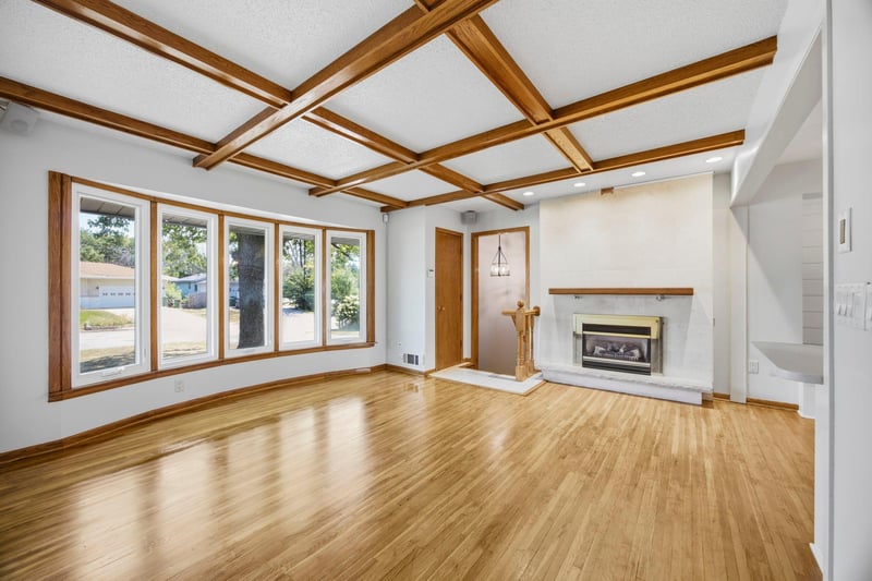 7710 Quincy St NE, Spring Lake Park, MN 55432