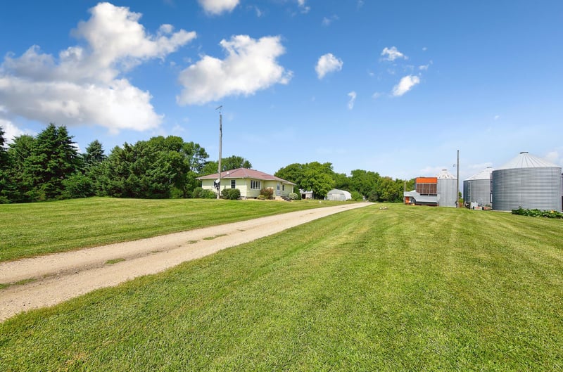 188 40th St, Dunnell, MN 56127