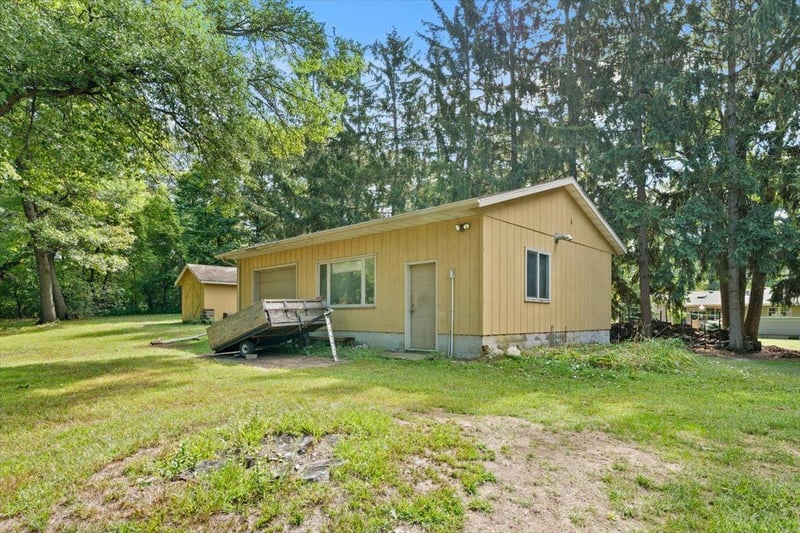 4550 N Benton Dr, Sauk Rapids, MN 56379