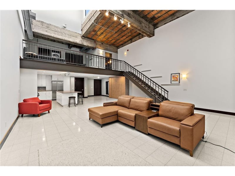 214 4th St E #213, Saint Paul, MN 55101