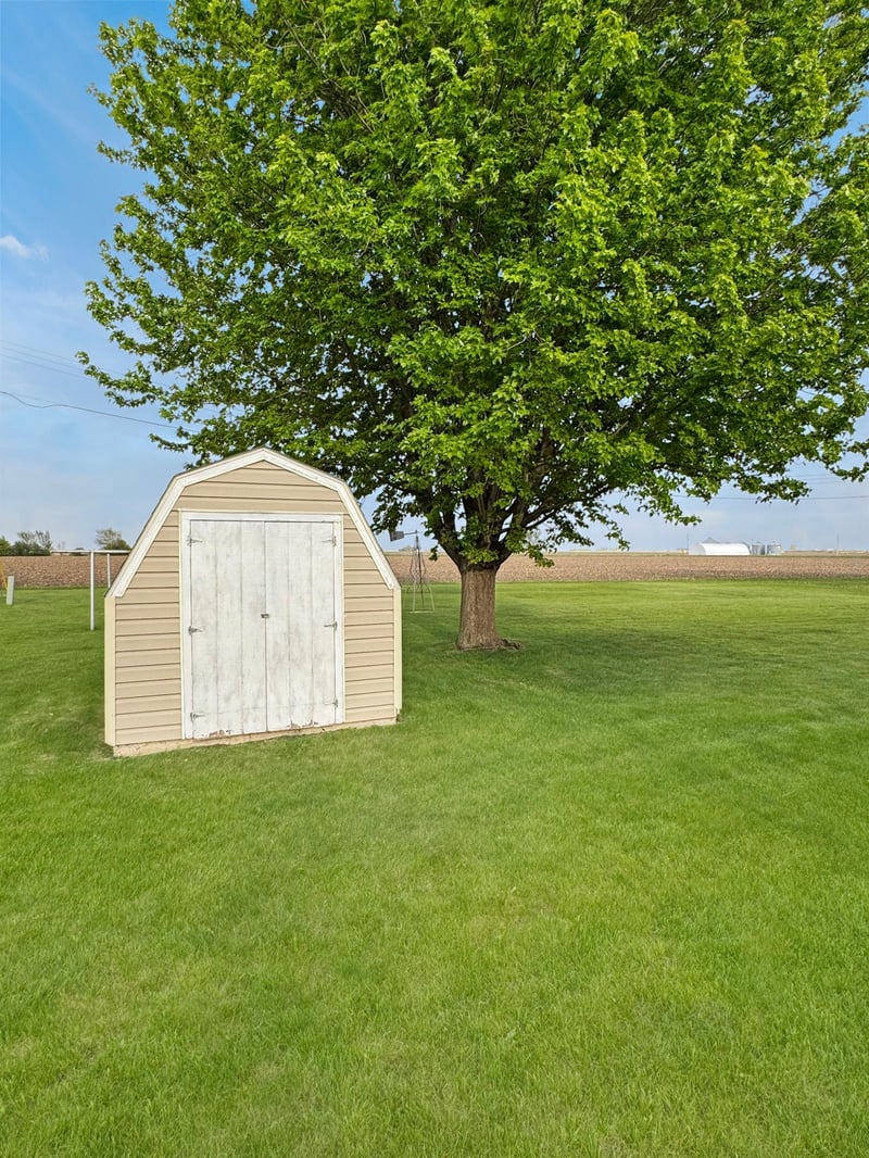 314 N Maple St, Ellsworth, MN 56129